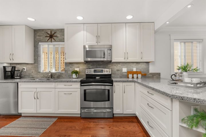 288-e-6th-street-lower-lonsdale-north-vancouver-04 at 312 - 288 E 6th Street, Lower Lonsdale, North Vancouver