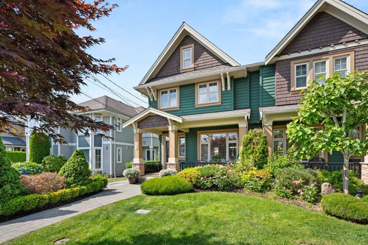 336-e-12th-street-central-lonsdale-north-vancouver-01 at 336 E 12th Street, Central Lonsdale, North Vancouver