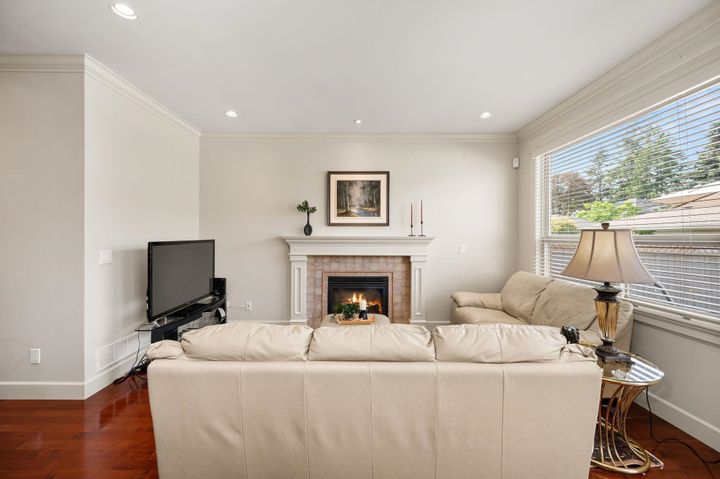 336-e-12th-street-central-lonsdale-north-vancouver-10 at 336 E 12th Street, Central Lonsdale, North Vancouver