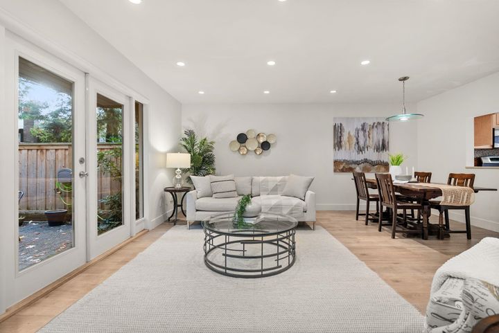 2307-mountain-highway-lynn-valley-north-vancouver-03 at 2307 Mountain Highway, Lynn Valley, North Vancouver