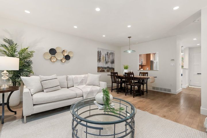 2307-mountain-highway-lynn-valley-north-vancouver-04 at 2307 Mountain Highway, Lynn Valley, North Vancouver