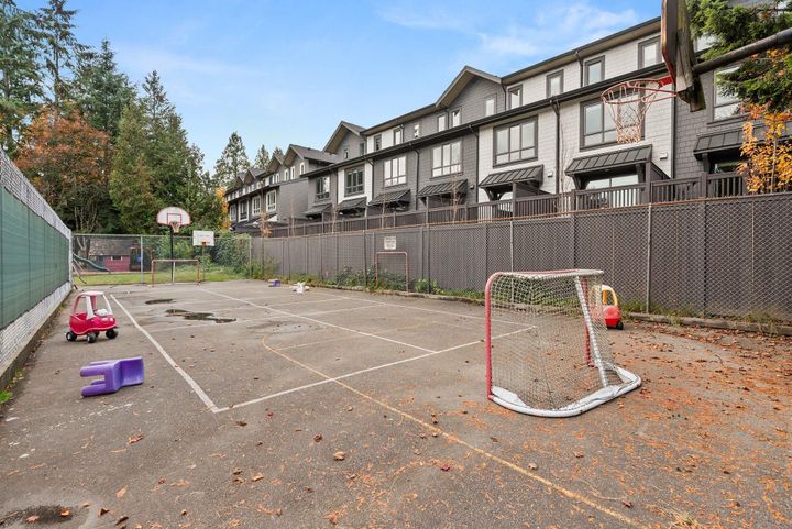 2307-mountain-highway-lynn-valley-north-vancouver-38 at 2307 Mountain Highway, Lynn Valley, North Vancouver