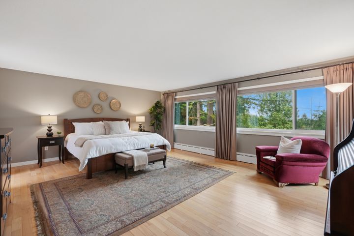 042_a7v09706 at 2261 Hill Drive, Blueridge NV, North Vancouver