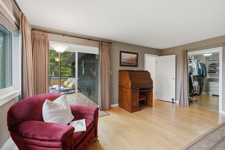 045_a7v09719 at 2261 Hill Drive, Blueridge NV, North Vancouver