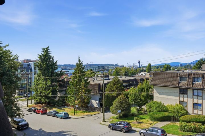 275-w-2nd-street-lower-lonsdale-north-vancouver-14 at 305 - 275 W 2nd Street, Lower Lonsdale, North Vancouver
