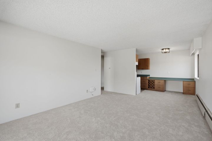 275-w-2nd-street-lower-lonsdale-north-vancouver-18 at 305 - 275 W 2nd Street, Lower Lonsdale, North Vancouver