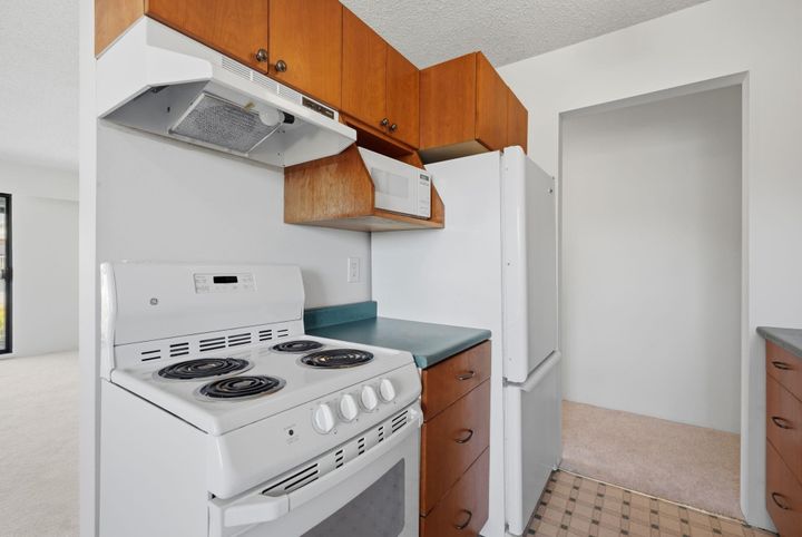 275-w-2nd-street-lower-lonsdale-north-vancouver-20 at 305 - 275 W 2nd Street, Lower Lonsdale, North Vancouver