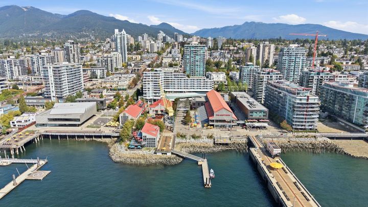 275-w-2nd-street-lower-lonsdale-north-vancouver-39 at 305 - 275 W 2nd Street, Lower Lonsdale, North Vancouver