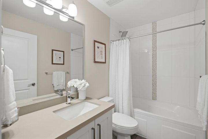 248-e-6th-street-lower-lonsdale-north-vancouver-28 at 248 E 6th Street, Lower Lonsdale, North Vancouver
