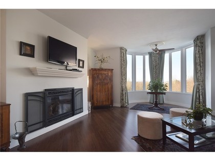 image-260801335-9.jpg at 207 - 999  Road, Blueridge NV, North Vancouver