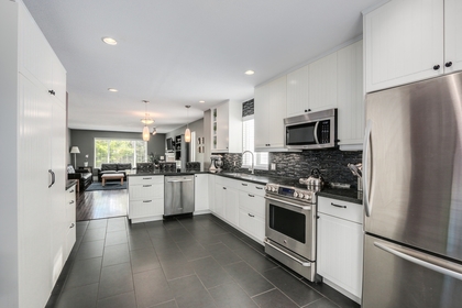 mini9 at 3638  Ave, Lynn Valley, North Vancouver mini9 at 3638  Ave, Lynn Valley, North Vancouver