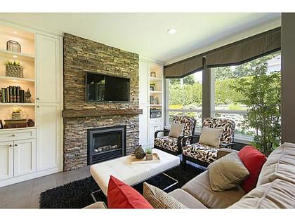 V1069330_901_103 at 920 Beaumont, Edgemont, North Vancouver