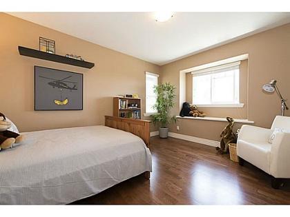 V1069330_E01_98 at 920 Beaumont, Edgemont, North Vancouver