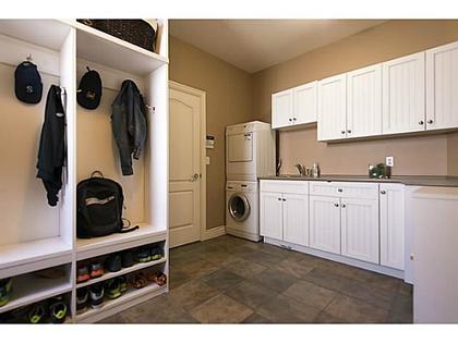 V1069330_J01_111 at 920 Beaumont, Edgemont, North Vancouver