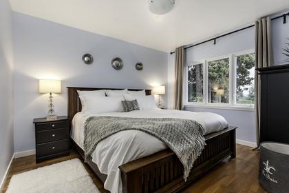 Bed Master Main - 19 at 438 17th Street, Central Lonsdale, North Vancouver Bed Master Main - 19 at 438 17th Street, Central Lonsdale, North Vancouver