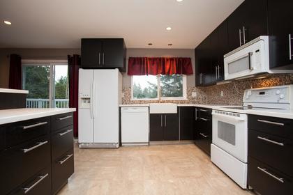 2016Feb3-ColinHall-915BroadviewDrNorthVancouver-8 at 915  Drive, Windsor Park NV, North Vancouver 2016Feb3-ColinHall-915BroadviewDrNorthVancouver-8 at 915  Drive, Windsor Park NV, North Vancouver