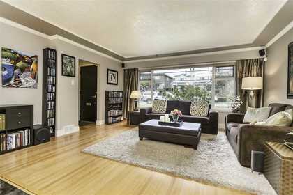 image-262059101-2.jpg at 333 E 6th Street, Lower Lonsdale, North Vancouver