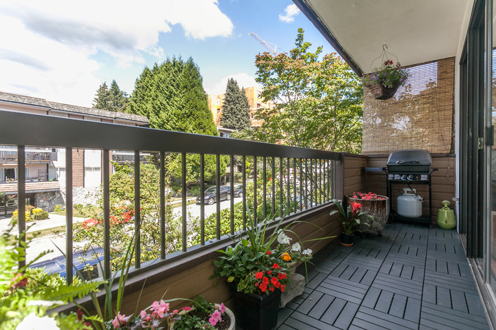 colin-18 at 202 - 141 E 18 Street, Central Lonsdale, North Vancouver colin-18 at 202 - 141 E 18 Street, Central Lonsdale, North Vancouver