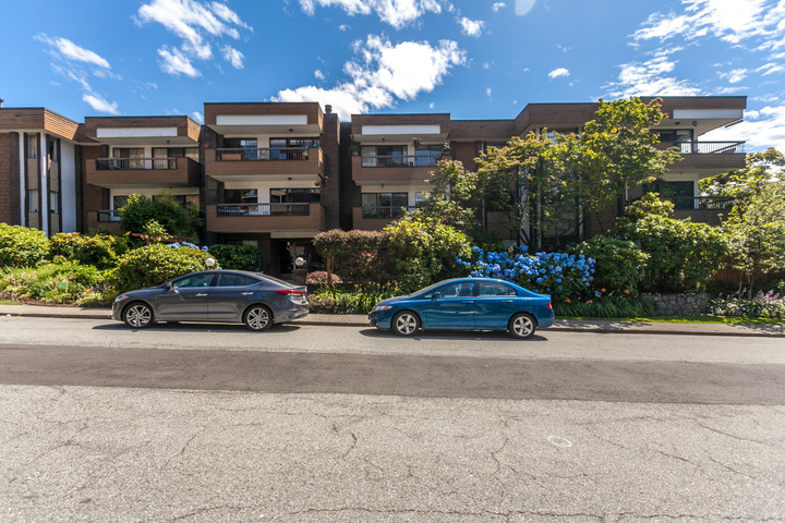 colin-27 at 202 - 141 E 18 Street, Central Lonsdale, North Vancouver