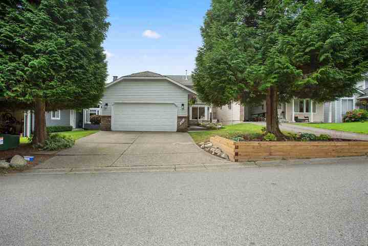 1521-lighthall-court-indian-river-north-vancouver-02 at 1521 Lighthall Court, Indian River, North Vancouver 1521-lighthall-court-indian-river-north-vancouver-02 at 1521 Lighthall Court, Indian River, North Vancouver