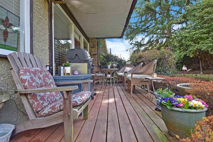 555-w-28th-street-upper-lonsdale-north-vancouver-17-1 at 203 - 555 W 28th Street, Upper Lonsdale, North Vancouver 555-w-28th-street-upper-lonsdale-north-vancouver-17-1 at 203 - 555 W 28th Street, Upper Lonsdale, North Vancouver