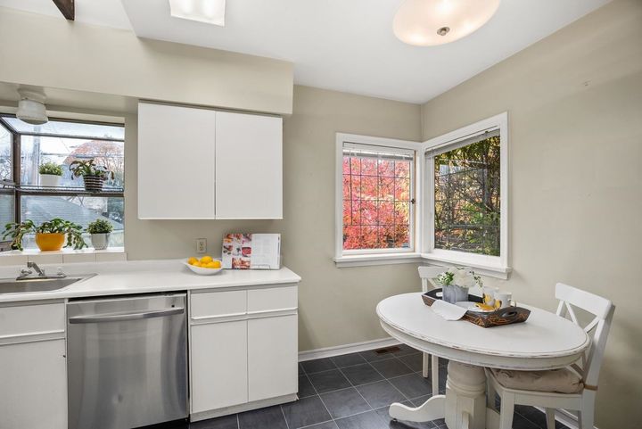 2505-w-15th-avenue-kitsilano-vancouver-west-14 at 2505 W 15th Avenue, Kitsilano, Vancouver West 2505-w-15th-avenue-kitsilano-vancouver-west-14 at 2505 W 15th Avenue, Kitsilano, Vancouver West
