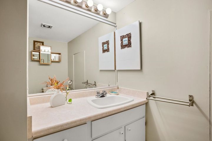 2505-w-15th-avenue-kitsilano-vancouver-west-31 at 2505 W 15th Avenue, Kitsilano, Vancouver West 2505-w-15th-avenue-kitsilano-vancouver-west-31 at 2505 W 15th Avenue, Kitsilano, Vancouver West