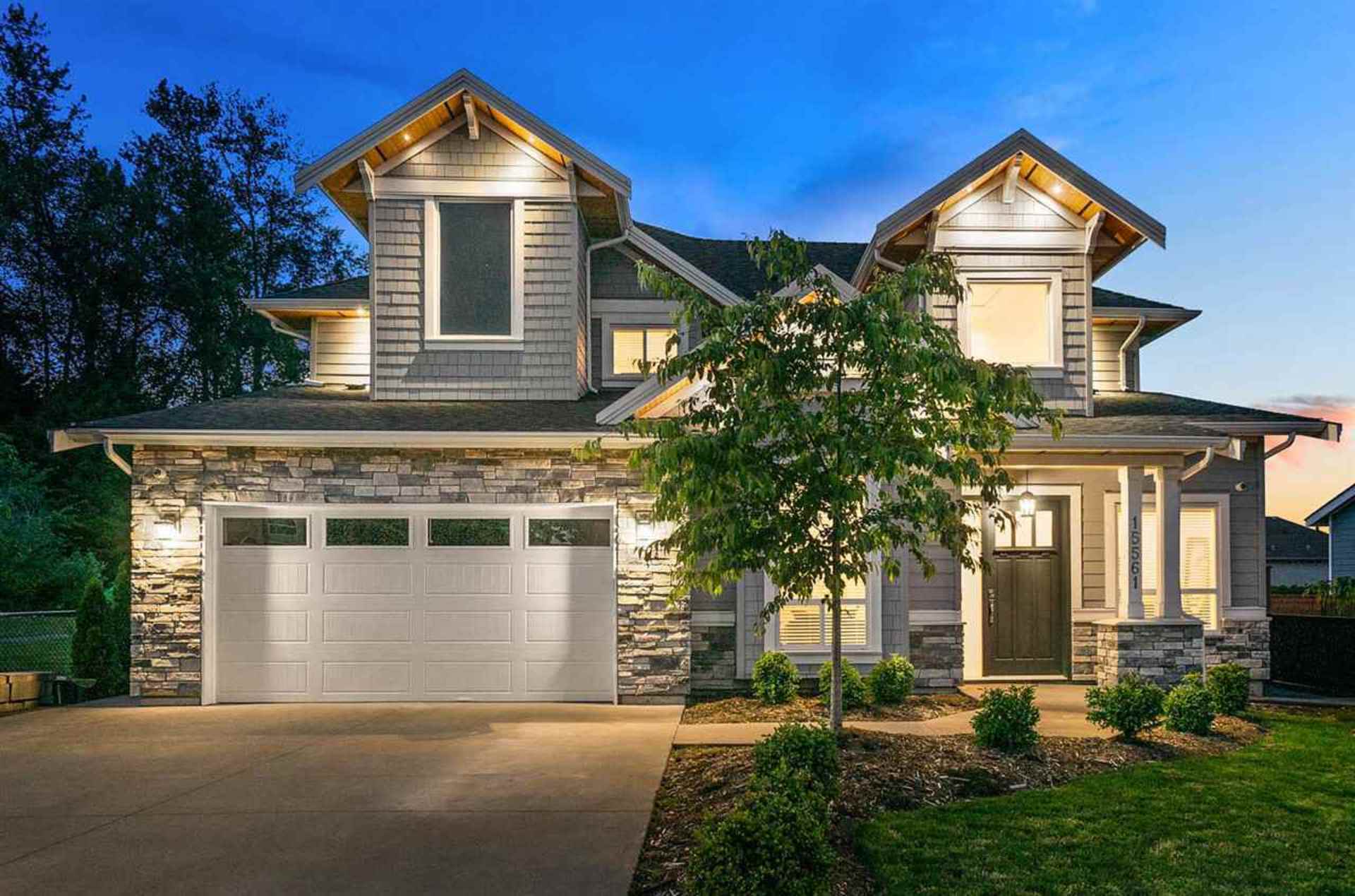 15561 20 Avenue, King George Corridor, South Surrey White Rock 15561 20 Avenue, King George Corridor, South Surrey White Rock