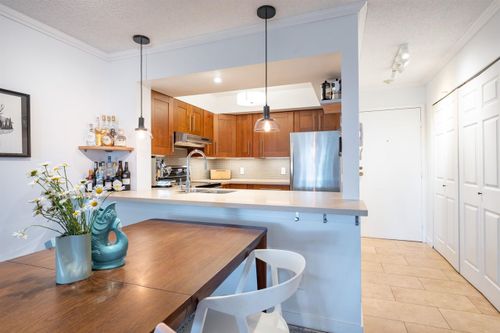 210-w-2nd-street-lower-lonsdale-north-vancouver-03 at 218 - 210 W 2nd Street, Lower Lonsdale, North Vancouver