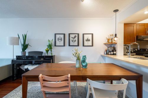 210-w-2nd-street-lower-lonsdale-north-vancouver-06 at 218 - 210 W 2nd Street, Lower Lonsdale, North Vancouver