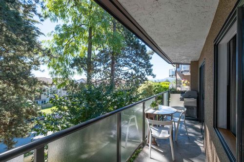 210-w-2nd-street-lower-lonsdale-north-vancouver-18 at 218 - 210 W 2nd Street, Lower Lonsdale, North Vancouver