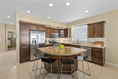 180-sycamore-drive-heritage-woods-pm-port-moody-05 at 180 Sycamore Drive, Heritage Woods PM, Port Moody