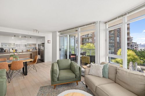 175-w-2nd-street-lower-lonsdale-north-vancouver-08 at 404 - 175 W 2nd Street, Lower Lonsdale, North Vancouver