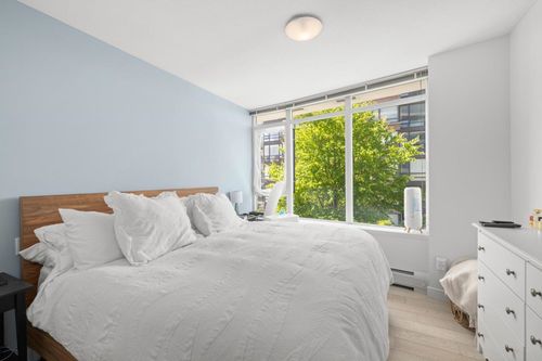 175-w-2nd-street-lower-lonsdale-north-vancouver-16 at 404 - 175 W 2nd Street, Lower Lonsdale, North Vancouver