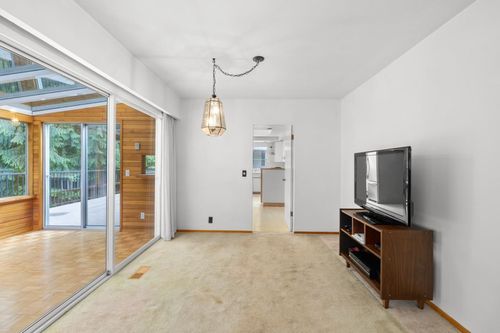 4352-arundel-road-forest-hills-nv-north-vancouver-09 at 4352 Arundel Road, Forest Hills NV, North Vancouver