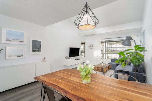 210-w-2nd-street-lower-lonsdale-north-vancouver-09 at 336 - 210 W 2nd Street, Lower Lonsdale, North Vancouver