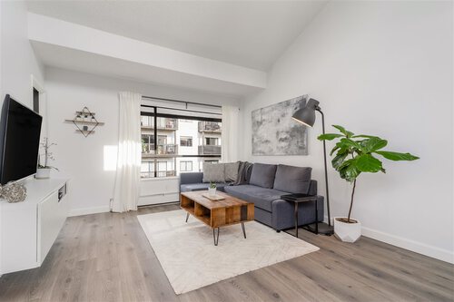 210-w-2nd-street-lower-lonsdale-north-vancouver-13 at 336 - 210 W 2nd Street, Lower Lonsdale, North Vancouver