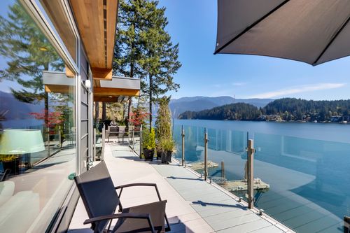 14 at 4817 Strathcona Road, Deep Cove, North Vancouver