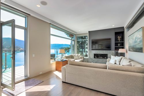 2 at 4817 Strathcona Road, Deep Cove, North Vancouver