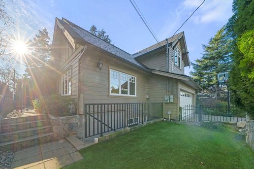 3375-chesterfield-avenue-upper-lonsdale-north-vancouver-04 at 3375 Chesterfield Avenue, Upper Lonsdale, North Vancouver