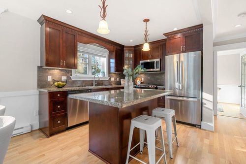 3375-chesterfield-avenue-upper-lonsdale-north-vancouver-06 at 3375 Chesterfield Avenue, Upper Lonsdale, North Vancouver