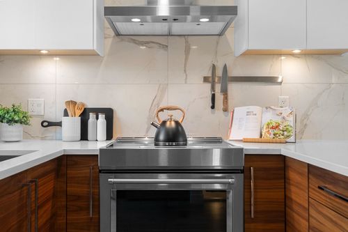 720-e-3rd-street-queensbury-north-vancouver-06 at 32 - 720 E 3rd Street, Queensbury, North Vancouver