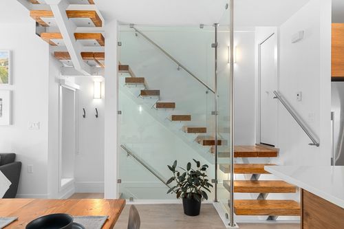 720-e-3rd-street-queensbury-north-vancouver-08 at 32 - 720 E 3rd Street, Queensbury, North Vancouver