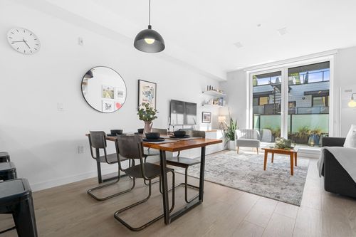 720-e-3rd-street-queensbury-north-vancouver-09 at 32 - 720 E 3rd Street, Queensbury, North Vancouver