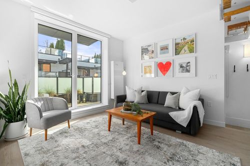 720-e-3rd-street-queensbury-north-vancouver-11 at 32 - 720 E 3rd Street, Queensbury, North Vancouver