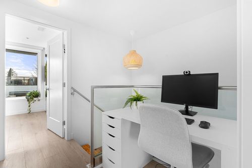 720-e-3rd-street-queensbury-north-vancouver-18 at 32 - 720 E 3rd Street, Queensbury, North Vancouver