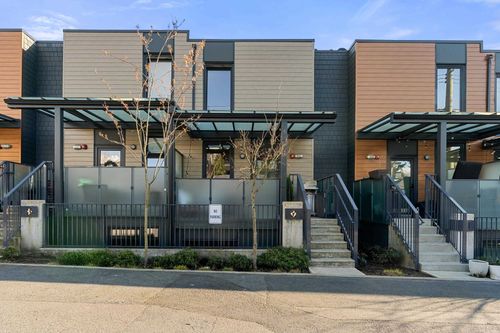 720-e-3rd-street-queensbury-north-vancouver-34 at 32 - 720 E 3rd Street, Queensbury, North Vancouver