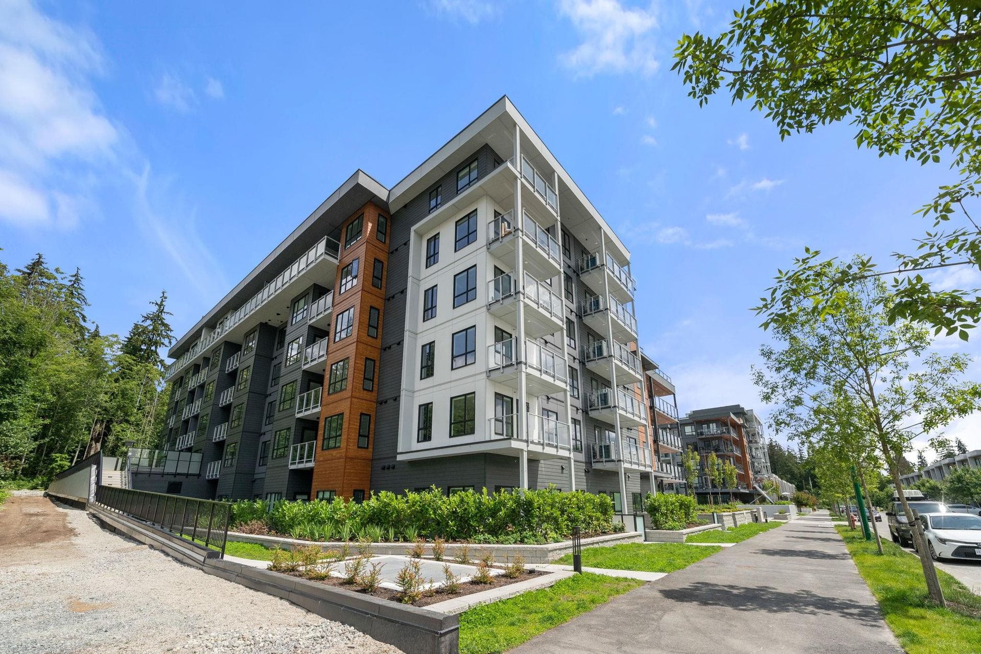 404 - 3594 Malsum Drive, Roche Point, North Vancouver 