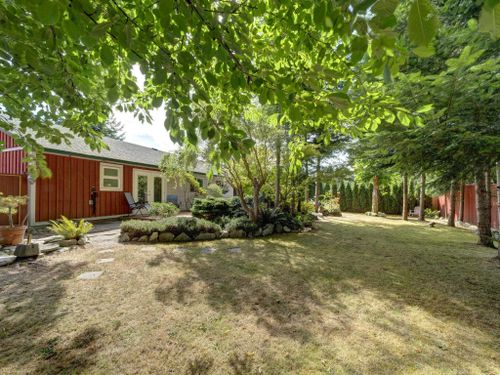 5629-curtis-place-sechelt-district-sunshine-coast-13 at 5629 Curtis Place, Sechelt District, Sunshine Coast