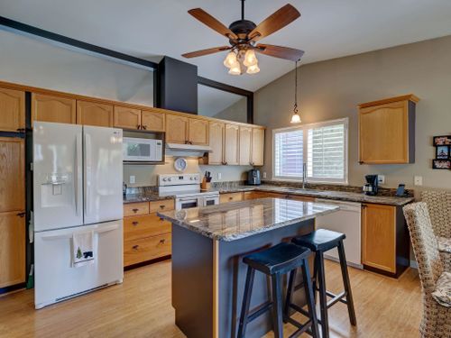 5629-curtis-place-sechelt-district-sunshine-coast-17 at 5629 Curtis Place, Sechelt District, Sunshine Coast